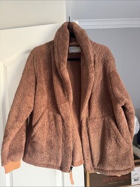 REI Women's Teddy Jacket in Warm Brown